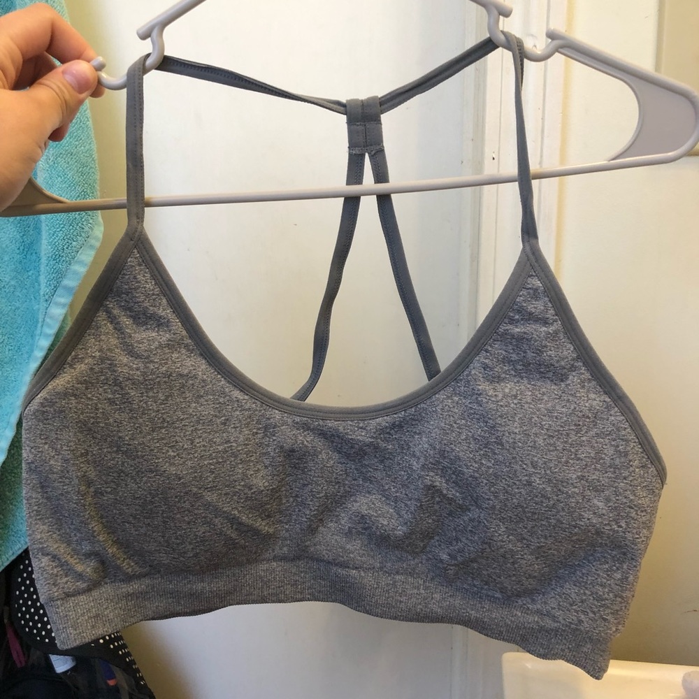 Fabletics sports bra